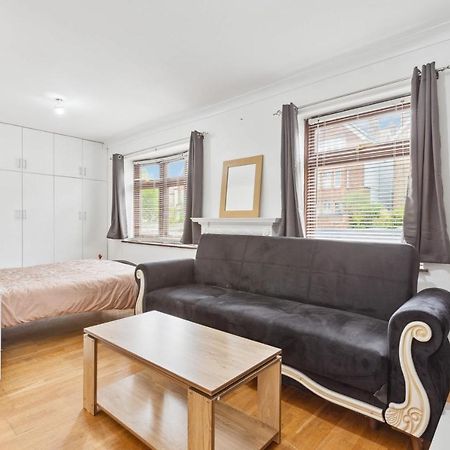 Cozy Stay Apartment Λονδίνο Εξωτερικό φωτογραφία